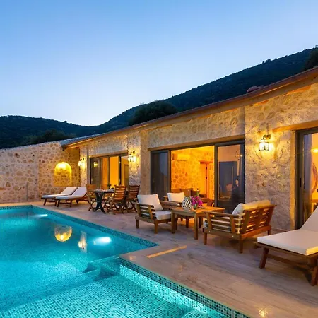 Villa Water Edge 3 *