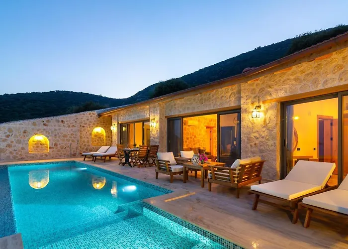 Villa Water Edge 3 *